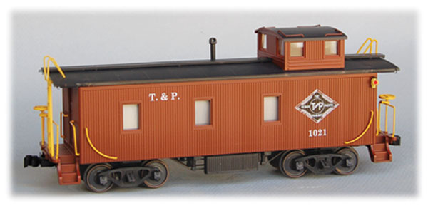Texas & Pacific wood sided caboose